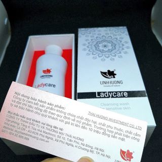 Dung dịch vệ sinh phụ nữ Ladycare