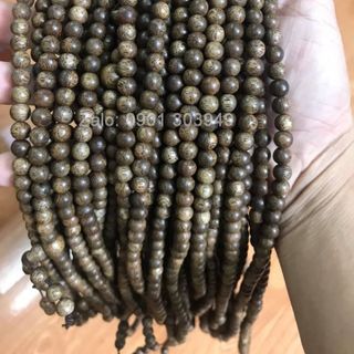 Vòng tay trầm hương tự nhiên 108 hạt đủ size 6mm - 7mm- 8mm.