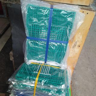 Lồng tắm chim lớn 30x34x40 dành cho chích choè, chào mào tặng thau tắm