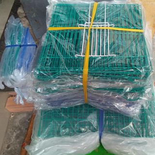 Lồng tắm chim lớn 30x34x40 dành cho chích choè, chào mào tặng thau tắm