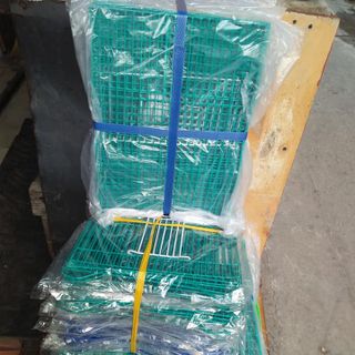 Lồng tắm chim lớn 30x34x40 dành cho chích choè, chào mào tặng thau tắm