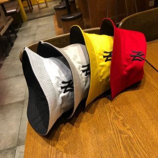 NÓN TAI BÈO BUCKET NY HAI MẶT