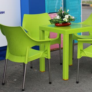 Bàn ghế nhựa quán cafe các loại Lhe Ngọc