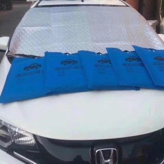 Chắn nắng kính lái ô tô