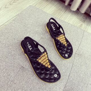 Giay sandal tam giac x