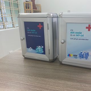 Tủ thuốc Y tế Cao Cấp - Kích thước: 27x34x13cm