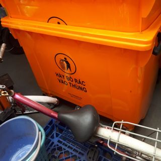 Bán thùng rác nhựa 660 lít màu vàng giá rẻ