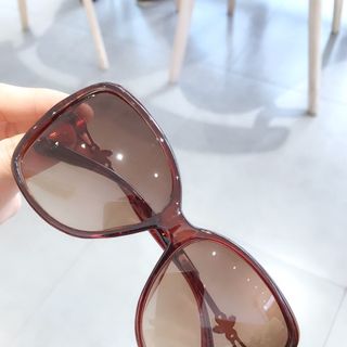 MẮT KÍNH THỜI TRANG.KÍNH 2047