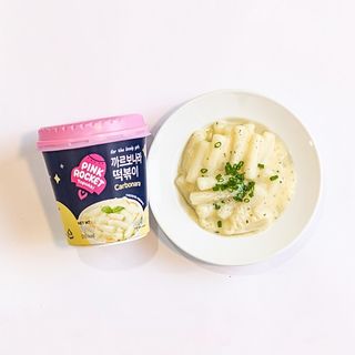 Bánh gạo Topokki Pink Rocket vị Phô Mai cup 120gr