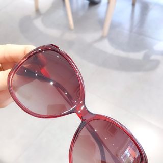 MẮT KÍNH THỜI TRANG.KÍNH 2049