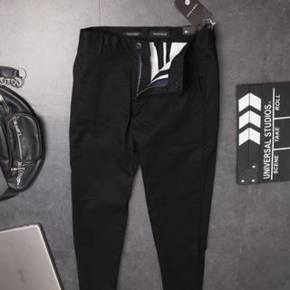 Quần kaki basic cực đẹp