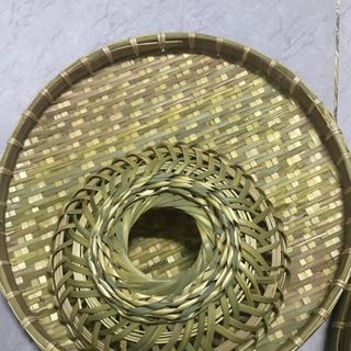 Mẹt tre làm từ cật