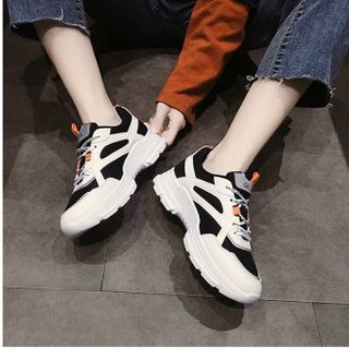 Bất g