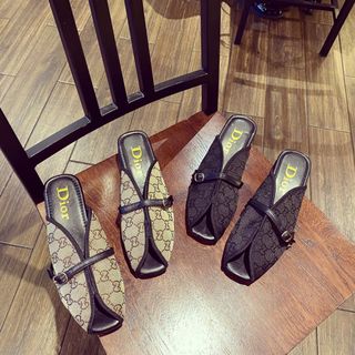 Dép sự kiện cak