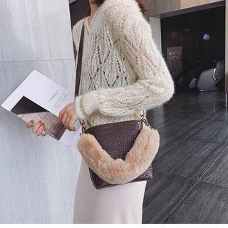 Tuia quai lông mịn