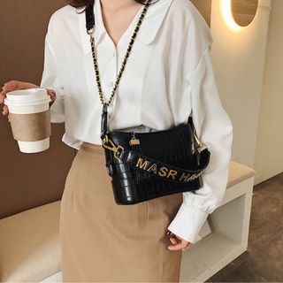 Túi đeo chéo nữ hobo vân rắn