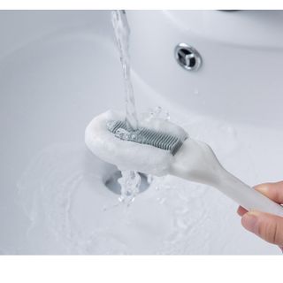 Bàn Chải Vệ Sinh Giày Dép Cán Dài Siêu Tiện Lợi