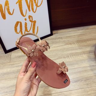 Giày sd hoa sieu cute