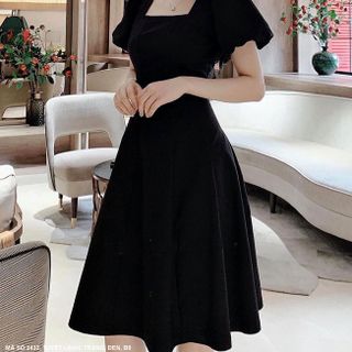 ĐẦM XÒE CỔ VUÔNG TAY NGẮN DÚN