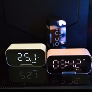 Loa bluetootđồng hồ báo thức gương soi trang amoi G5