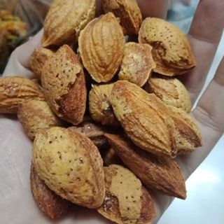 Hạnh nhân rang bơ