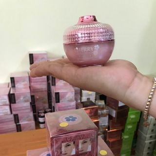 Kem face Lanxi Cherry