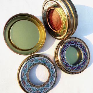 Hộp Thiếc đụng saffron (nhụy hoa nghệ tây), mỹ phẩm