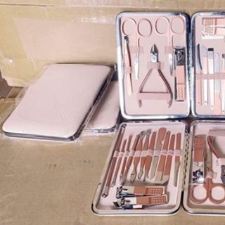 bộ bấm móng màu hồng 18 chi tiết