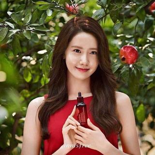 Serum dưỡng da lựu đỏ