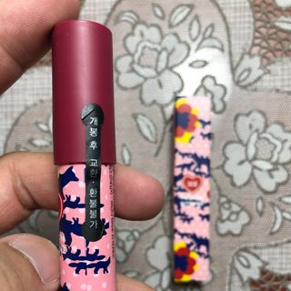 Son bút chì Maison Kitsune Lip Crayon Hàn Quốc