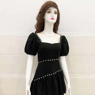 ĐẦM XÒE 2 TẦNG CỔ VUÔNG TAY NGẮN DÚN
