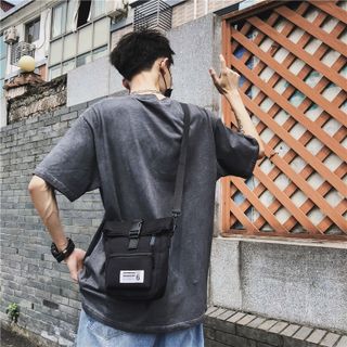 Túi đeo chéo phong cách năng động trẻ trung D823