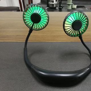 QUẠT MINI ĐEO CỔ MODEL 2020