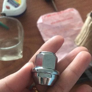 Ốc lazang ô tô