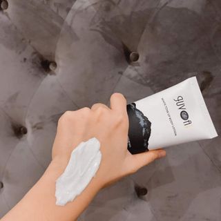 Kem Body Juvoa Ngọc Trai Dưỡng Ẩm, Giúp Da Trắng Mịn & Khỏe