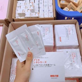 Mặt Nạ Ủ Trắng Nhau Thai Cừu RWINE BEAUTY Nhật Bản