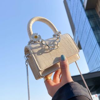 Túi đeo chéo hoa cúc mini phong cách thanh lịch cực xinh D830
