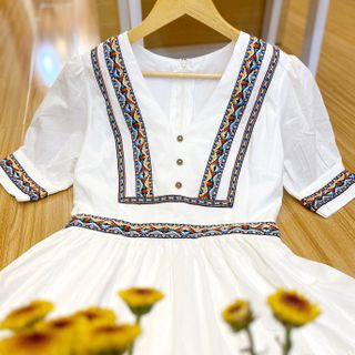 Đầm thổ cẩm tay lỡ