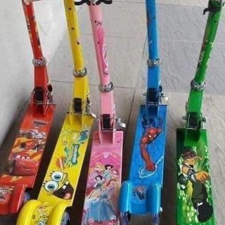 Xe scooter 3 bánh có đến phát sáng