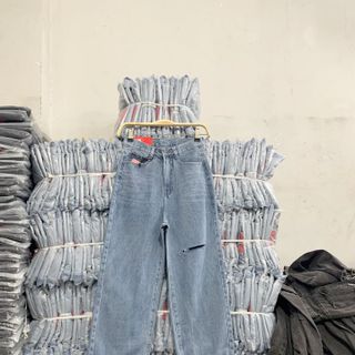 Quần Jean Nữ Dài Ống Rộng Va Ống Bó