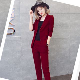 Bộ Vest Đỏ Đô Công Sở Thời Thượng Kèm Áo Thun Hai Dây