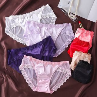 Quần lót lụa viền ren