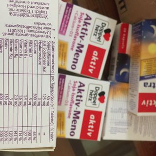 Viên uống cân bằng nội tiết tố nữ