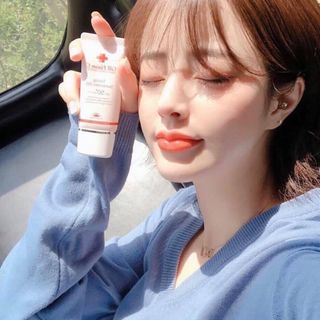 Kem chống nắng Cell fusion hồng Hàn Quốc