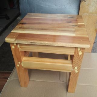 ghế đôn bằng gỗ cao su 30 cm