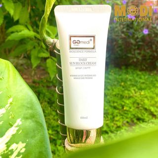 Kem chống nắng trắng da - Daily Sunblock Cream SPF 50/PA+++