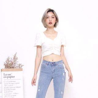 Quần jeans Boyfriend cào xước nhẹ