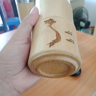 cung cấp bút vỏ gỗ in khắc logo giá rẻ,bình vỏ tre giá rẻ,cung cấp sỉ lẻ bình vỏ gỗ,bình giữ nhiệt vỏ gỗ giá sỉ,quà tặng bình giữ nhiệt vỏ tre