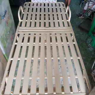 Giường xếp sắt đơn