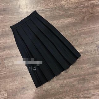 Chân váy midi quốc dân